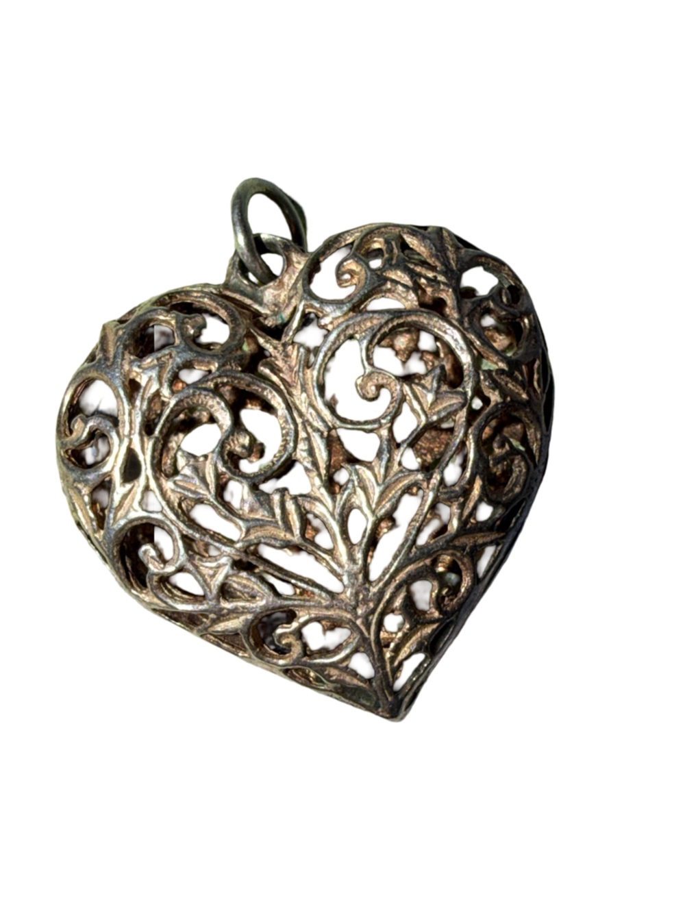 Filigree Big Heart Pendant Necklace - silver